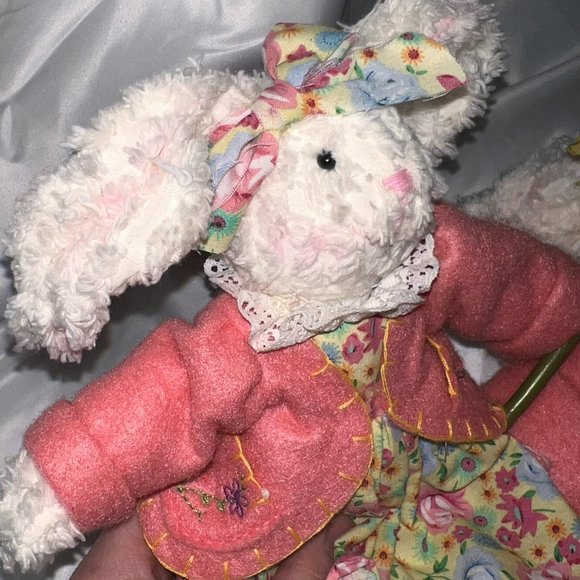 Easter NURSERY BUNNIES Honey Bunnies & Bee Mommy & Baby Rabbit Set Spring Decor - Picture 9 of 12